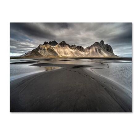Trademark Fine Art Maciej Duczynski 'Iceland 91' Canvas Art, 35x47 ALI12727-C3547GG